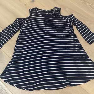 Ezra cold shoulder tunic